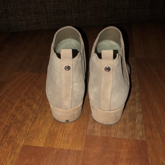 IN BOX Michael Kors Shaw Flat Bootie - Picture 5 of 7